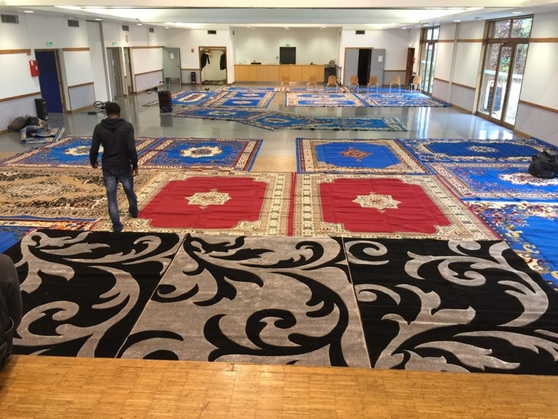 Photo Veille Magal Mise En Place Salle Et Coran Et Mbernde