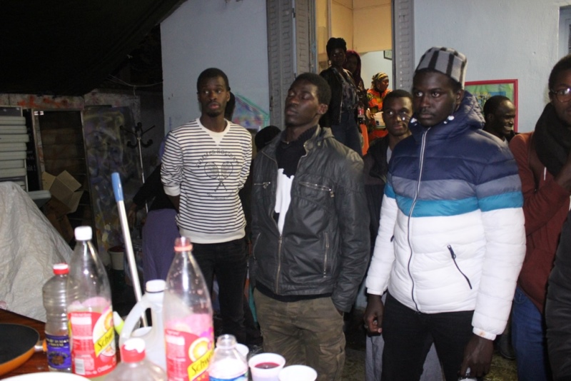 Photo Veille Magal Mise En Place Salle Et Coran Et Mbernde